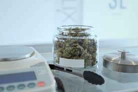 Buying weed edibles from a licensed, reputable source